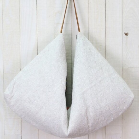 Gorgeous NEW Embroidered Floral Flower Botanical Garden Large Boho Tote Handbag - Picture 2 of 7